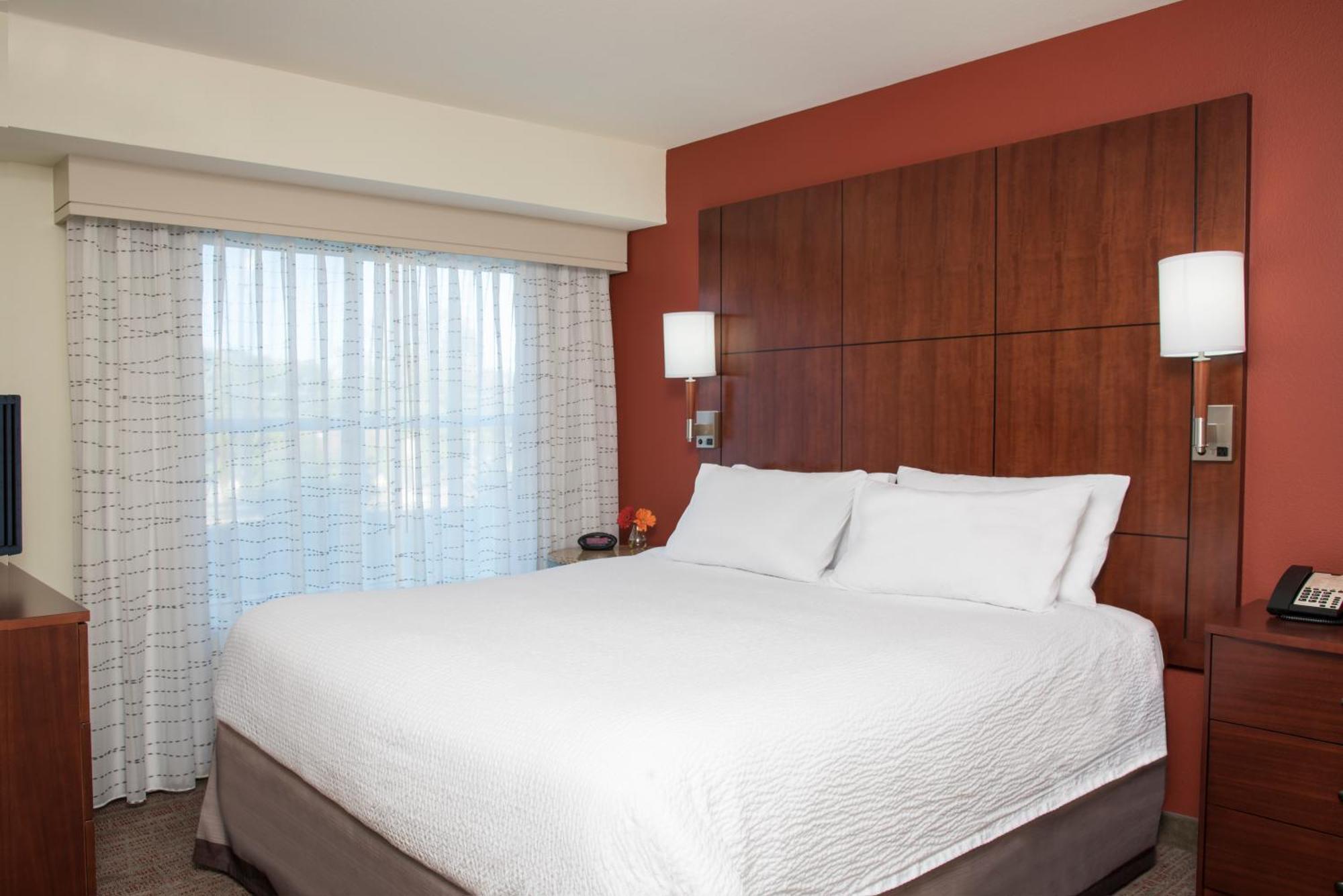 Residence Inn By Marriott Austin - University Area Eksteriør billede