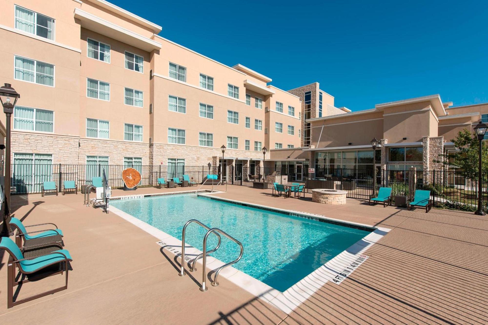Residence Inn By Marriott Austin - University Area Eksteriør billede